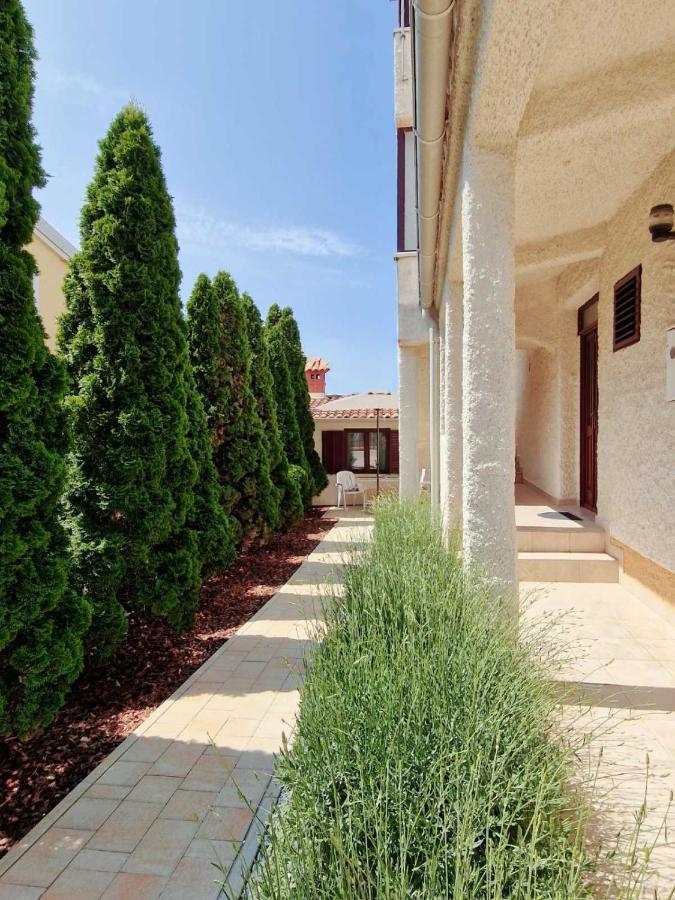 Apartments Regi ميدولين المظهر الخارجي الصورة