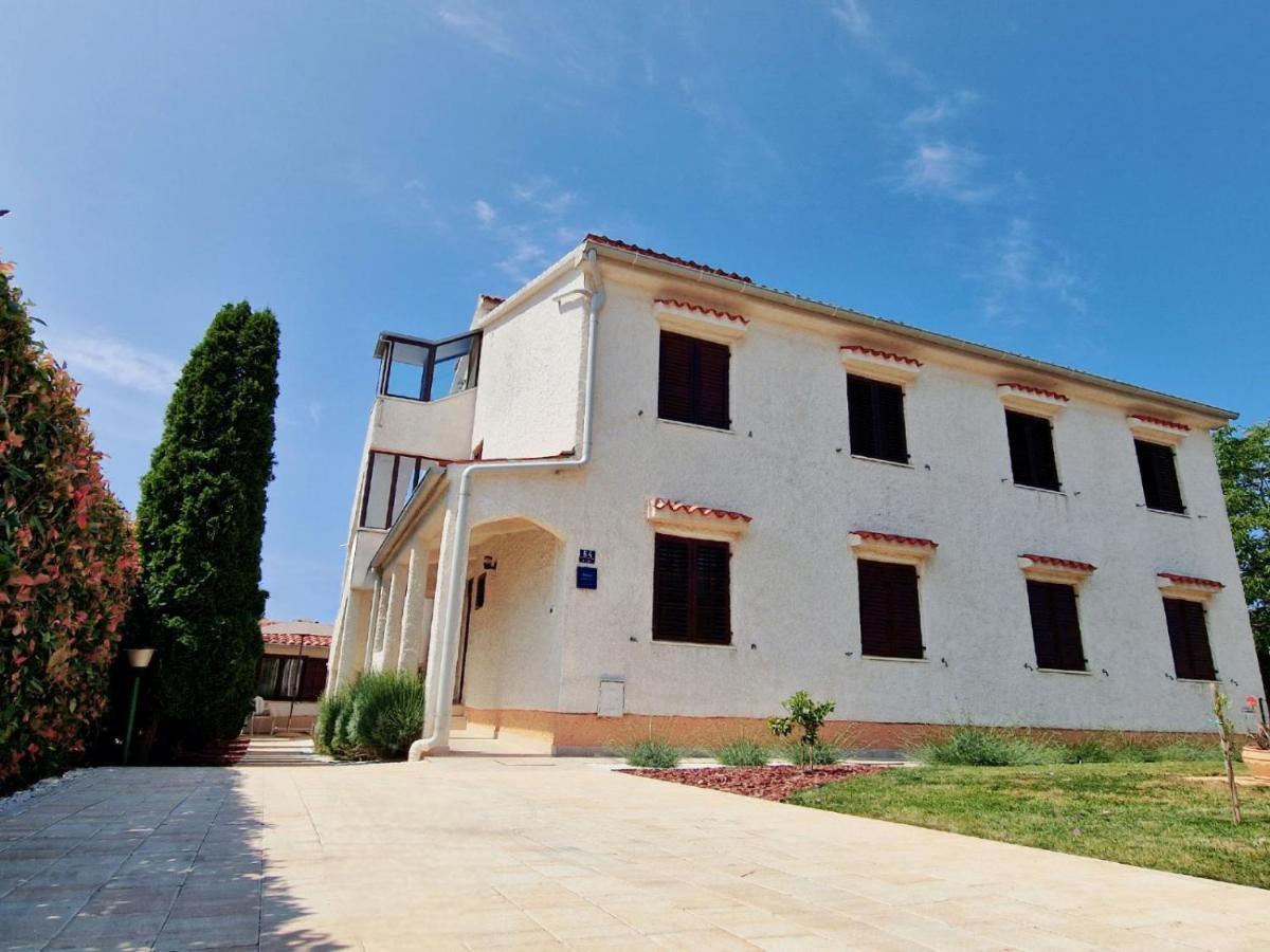 Apartments Regi ميدولين المظهر الخارجي الصورة