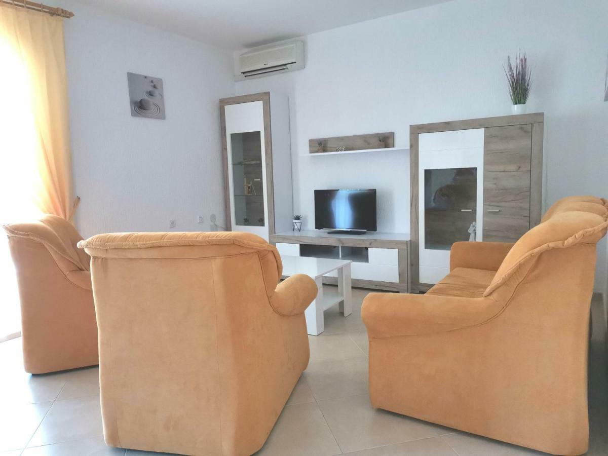Apartments Regi ميدولين المظهر الخارجي الصورة